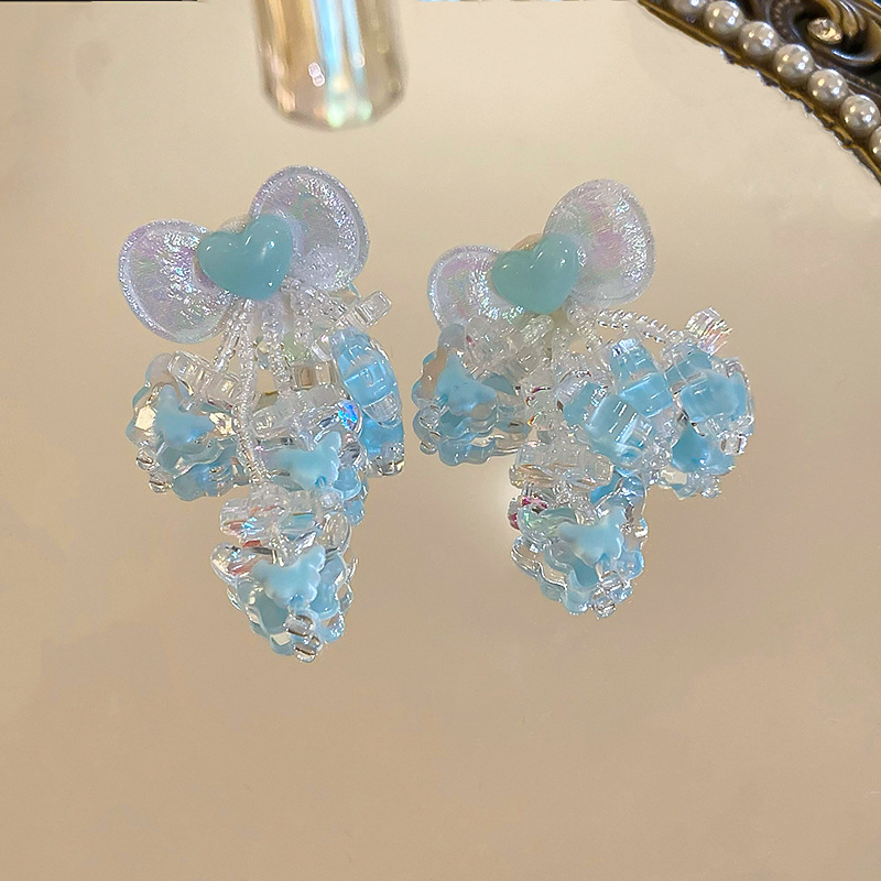 1 Pair Elegant Sweet Heart Shape Butterfly Bow Knot Beaded Arylic Alloy Drop Earrings display picture 5