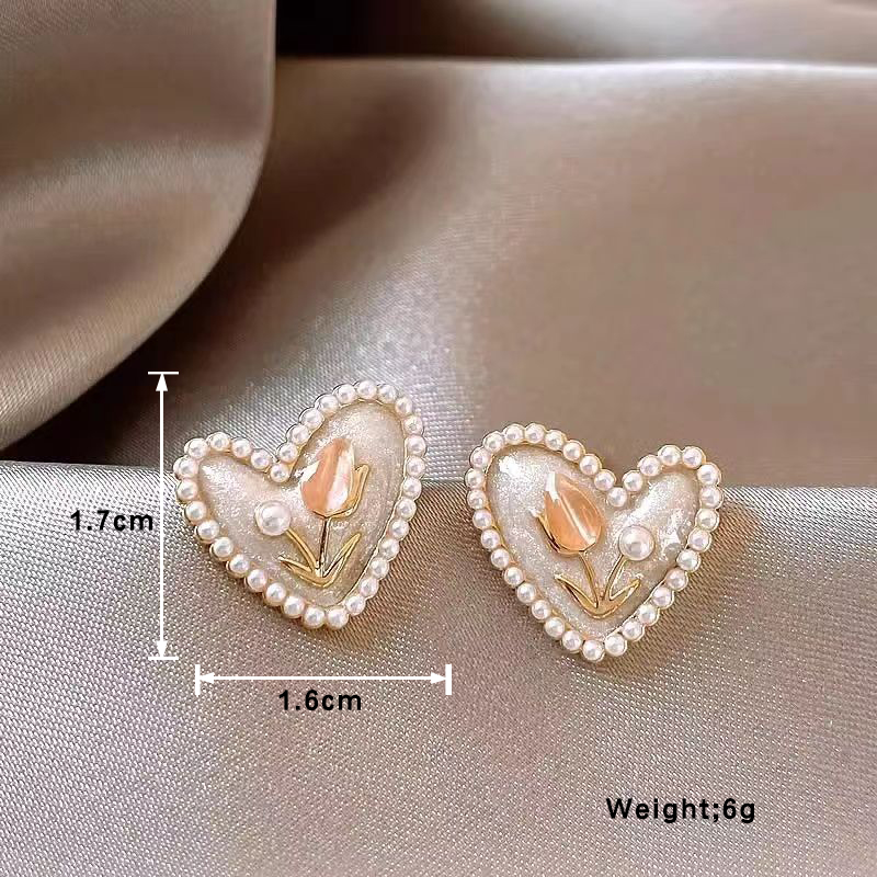 1 Pair IG Style Sweet Heart Shape Flower Inlay Alloy Pearl Silver Plated Ear Studs display picture 5