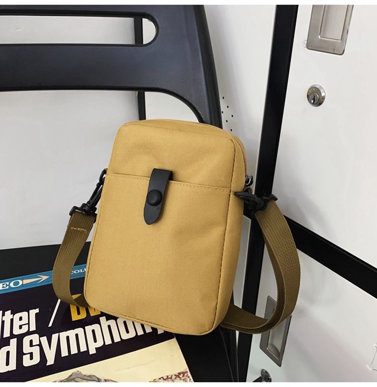 Unisex Solid Color Nylon Zipper Crossbody Bag display picture 6