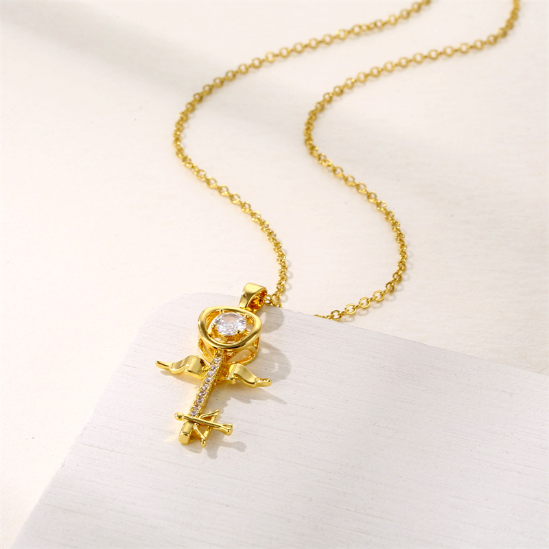 201 Stainless Steel Brass 18K Gold Plated Shiny Plating Inlay Key Zircon Pendant Necklace display picture 5