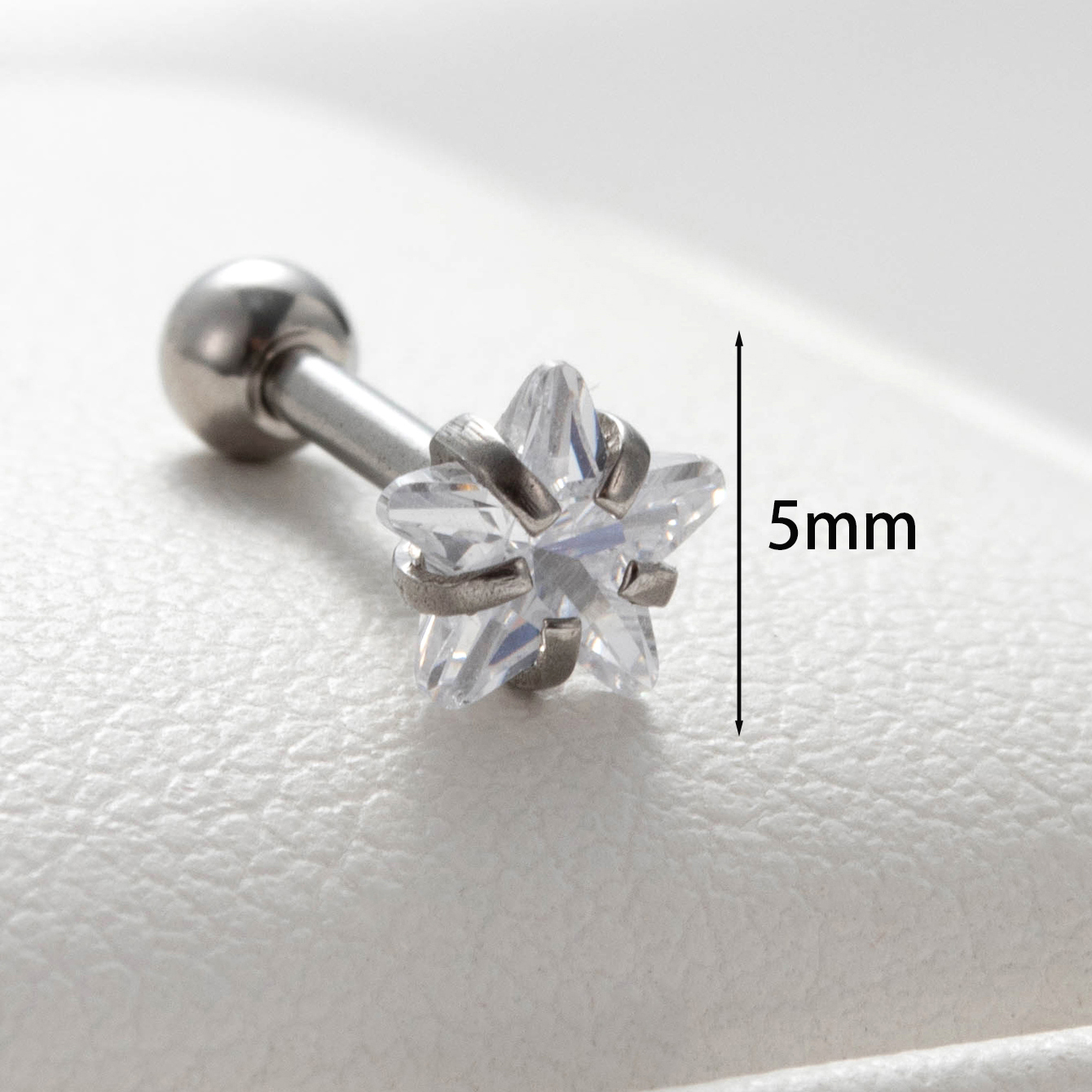 1 Piece Casual French Style Shiny Pentagram Inlay 316 Stainless Steel  Zircon Cartilage Earrings display picture 1