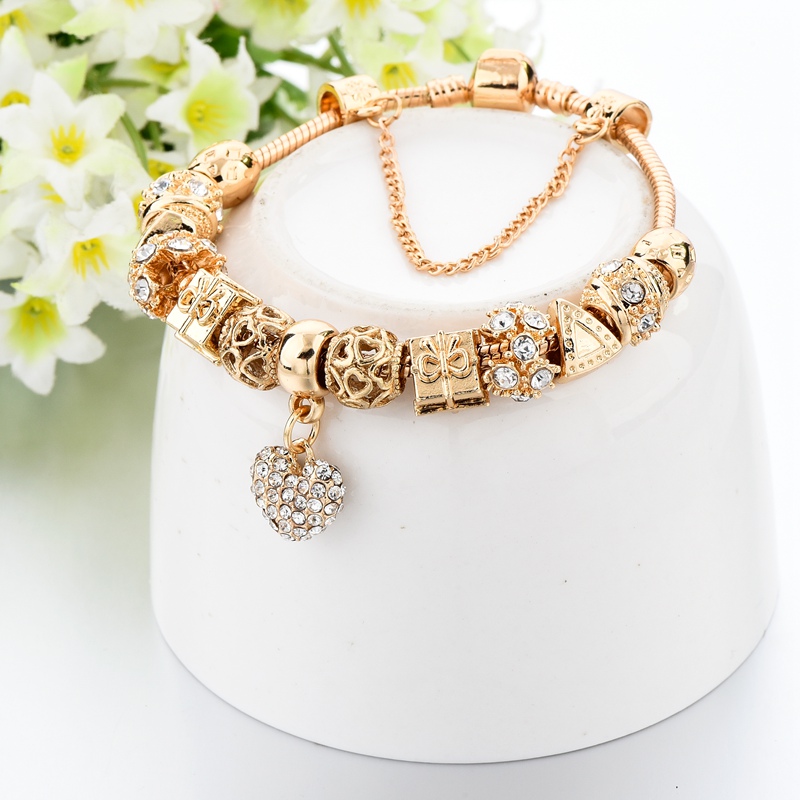 Simple Style Classic Style Solid Color Alloy Inlay Rhinestones Gold Plated Women's Bracelets display picture 3