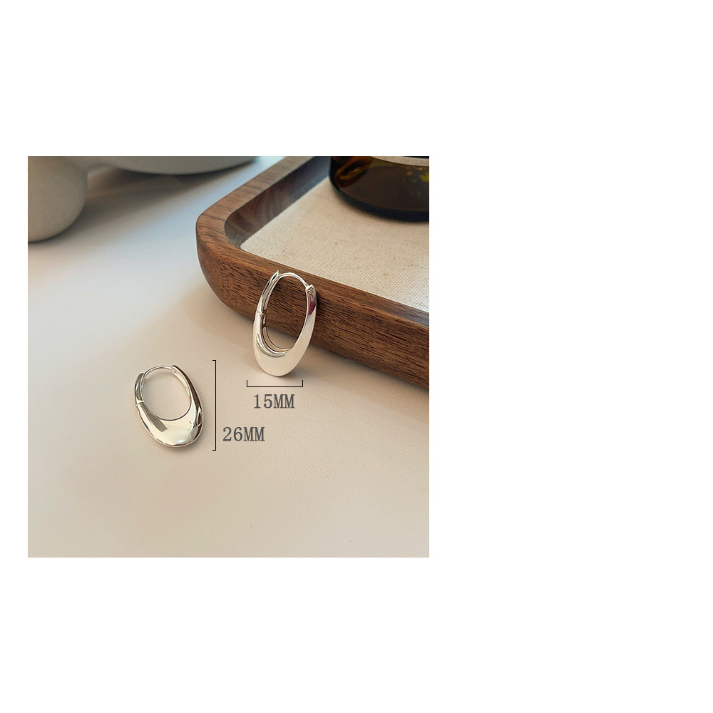 1 زوج أسلوب بسيط بيضاوي تصفيح الفضة الاسترليني ترصيع الأذن display picture 2