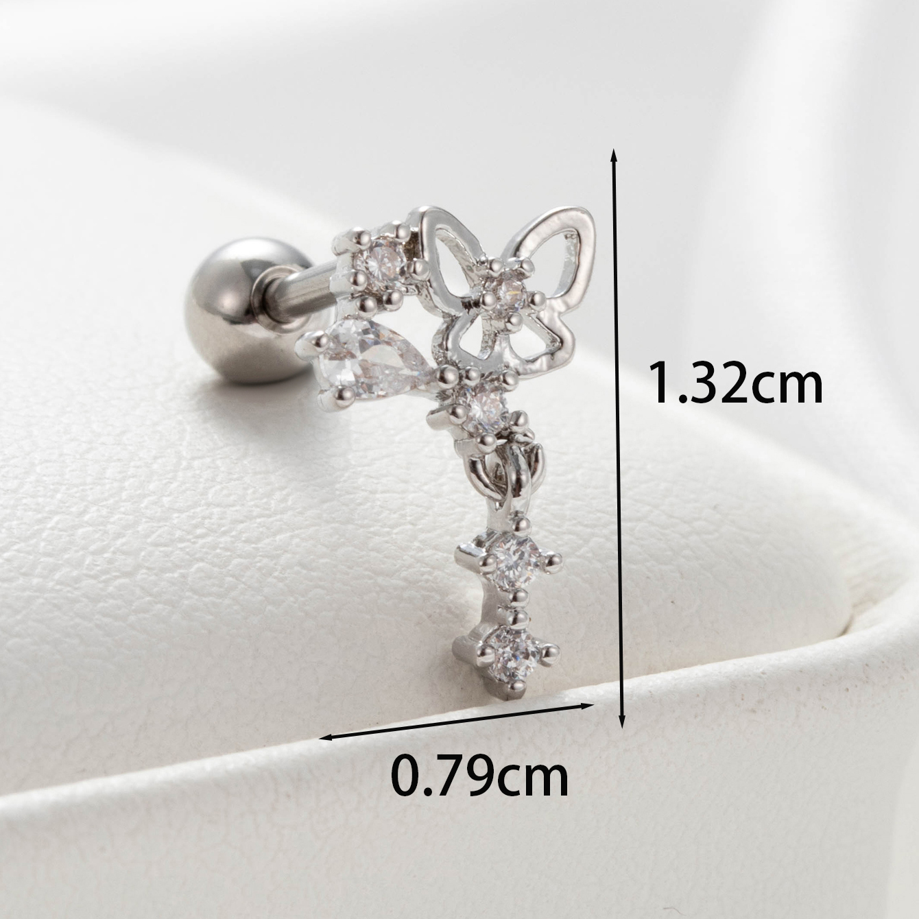 1 Piece Casual French Style Heart Shape Butterfly Hollow Out Inlay Copper Zircon Ear Studs display picture 3