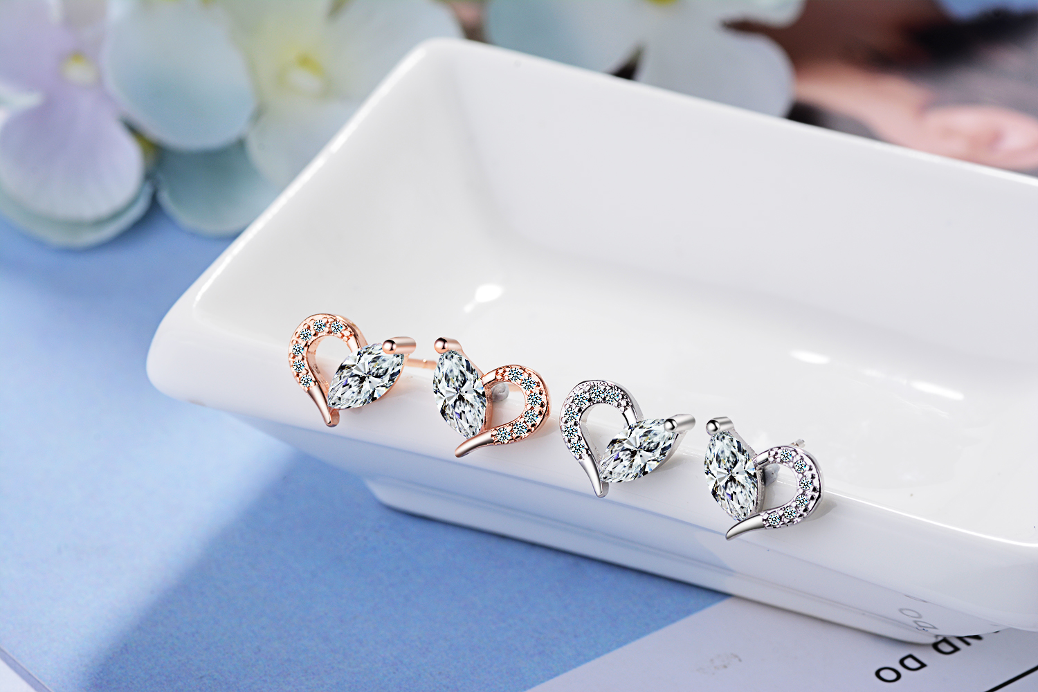 1 Pair Sweet Heart Shape Inlay Copper Zircon Ear Studs display picture 6