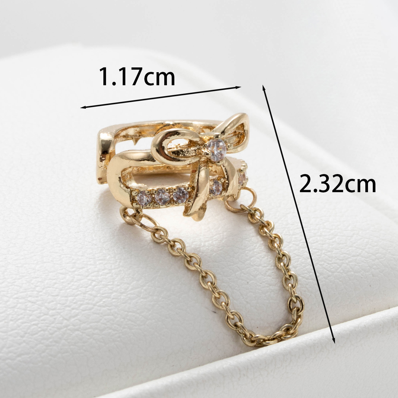 1 Piece Casual French Style Heart Shape Butterfly Bow Knot Chain Inlay Copper Zircon Earrings Ear Studs display picture 3
