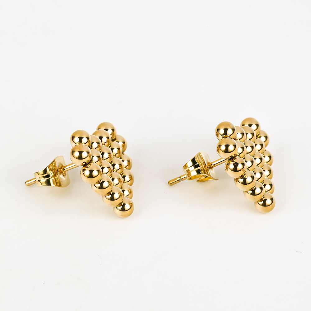 1 Pair Simple Style Geometric Polishing 201 Stainless Steel 18K Gold Plated Ear Studs display picture 9