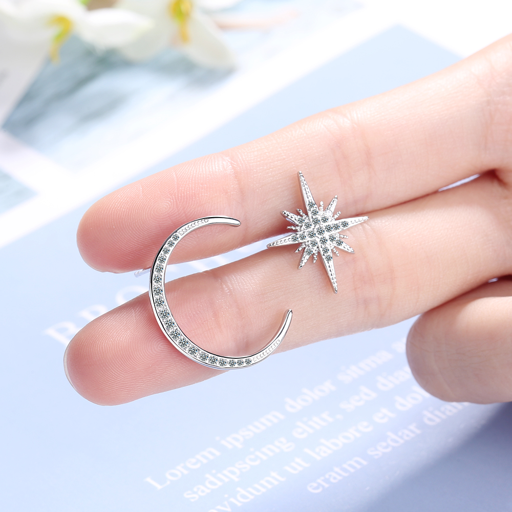 1 Pair Simple Style Shiny Star Moon Asymmetrical Inlay Copper Zircon Ear Studs display picture 6