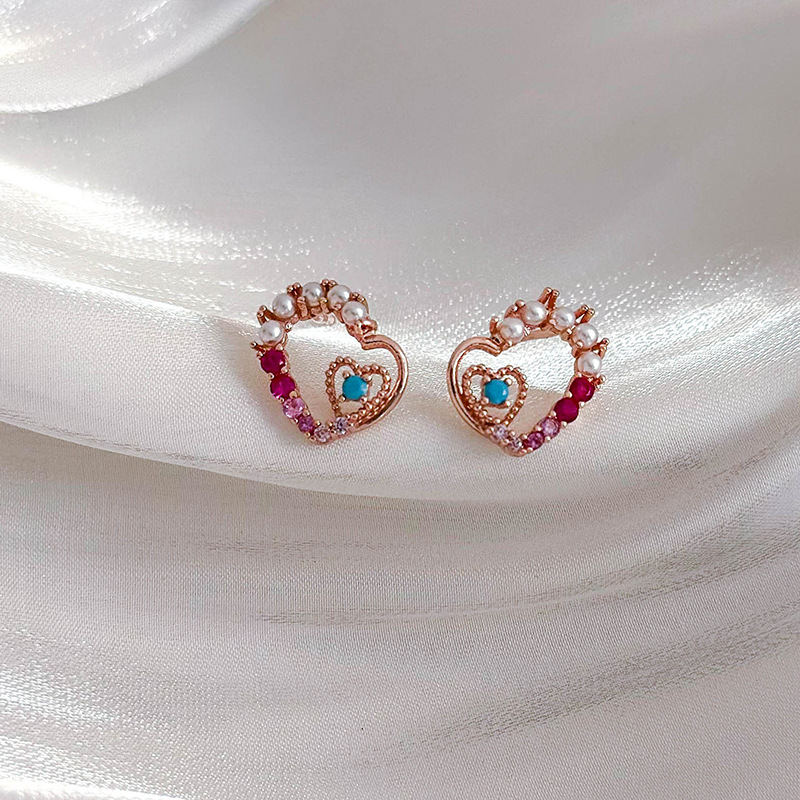 1 Pair Lady Simple Style Classic Style Heart Shape Inlay Copper Artificial Pearls Zircon Ear Studs display picture 6