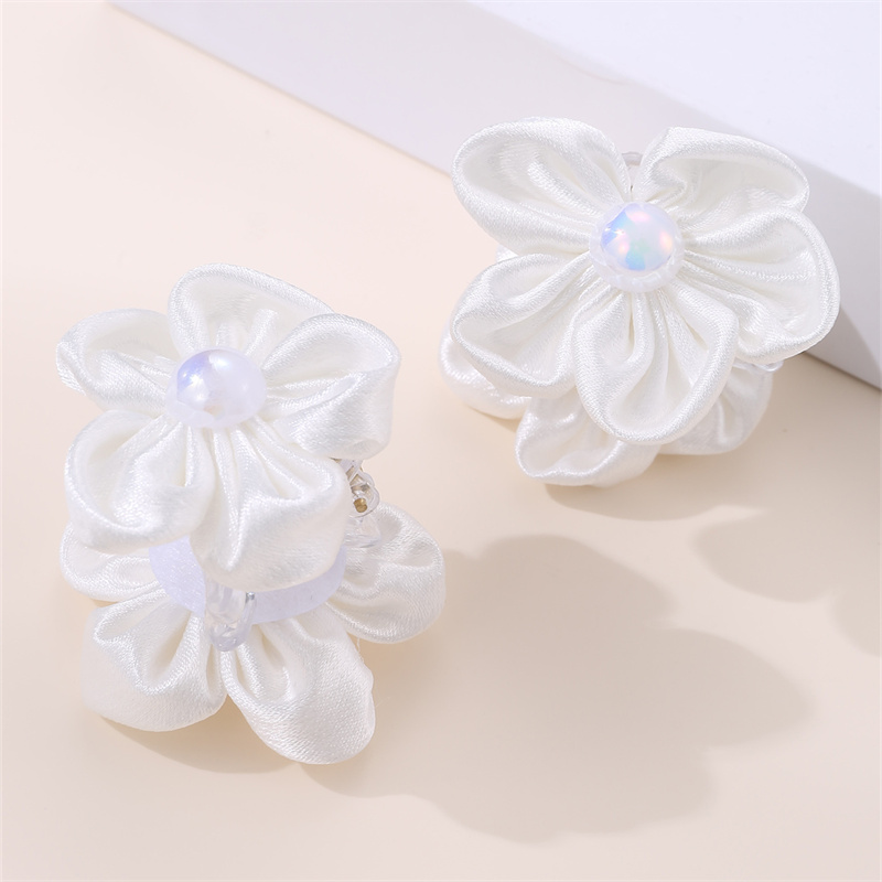 Women's Cute Flower Artificial Pearl Cloth Hair Claws display picture 10