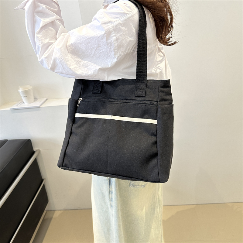 Women's Large Canvas Solid Color Basic Square Zipper Tote Bag display picture 4