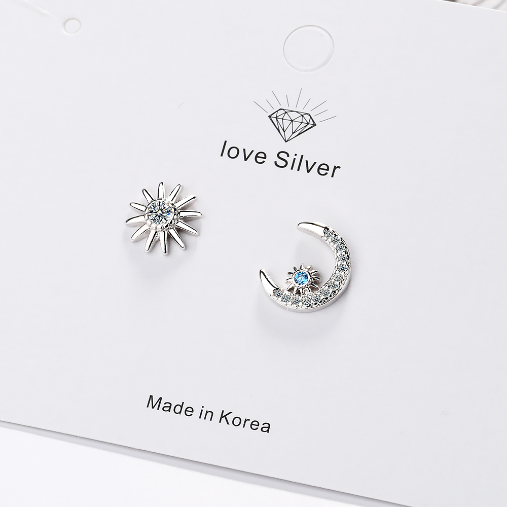 1 Pair Simple Style Star Moon Inlay Copper Zircon White Gold Plated Ear Studs display picture 2
