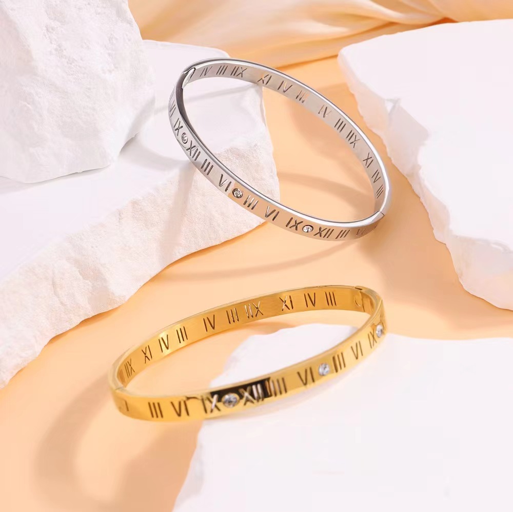 Simple Style Roman Numeral 304 Stainless Steel 18K Gold Plated Rhinestones Bangle In Bulk display picture 1