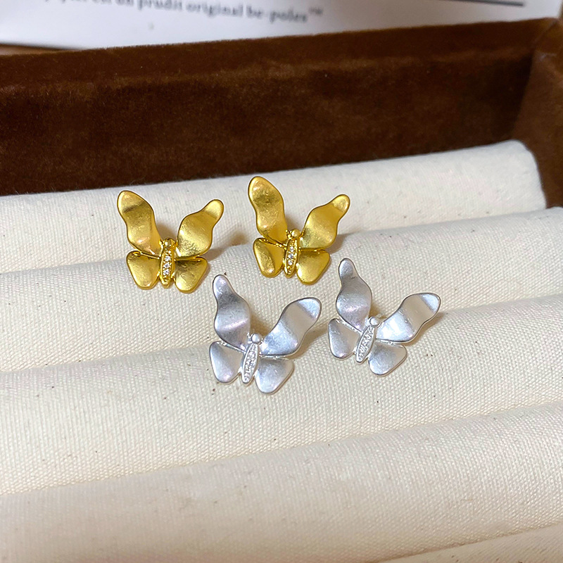 1 Pair Elegant Lady Classic Style Butterfly Copper Ear Studs display picture 7