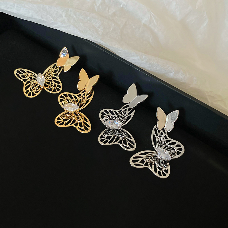 1 Pair Elegant Lady Modern Style Butterfly Inlay Copper Zircon Drop Earrings display picture 2