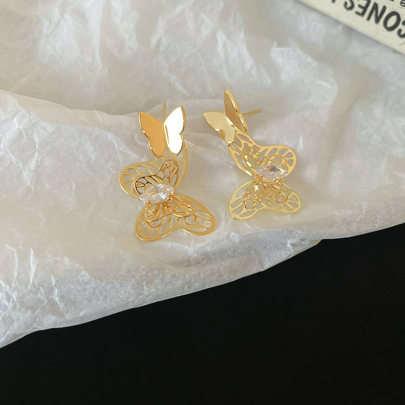 1 Pair Elegant Lady Modern Style Butterfly Inlay Copper Zircon Drop Earrings display picture 6