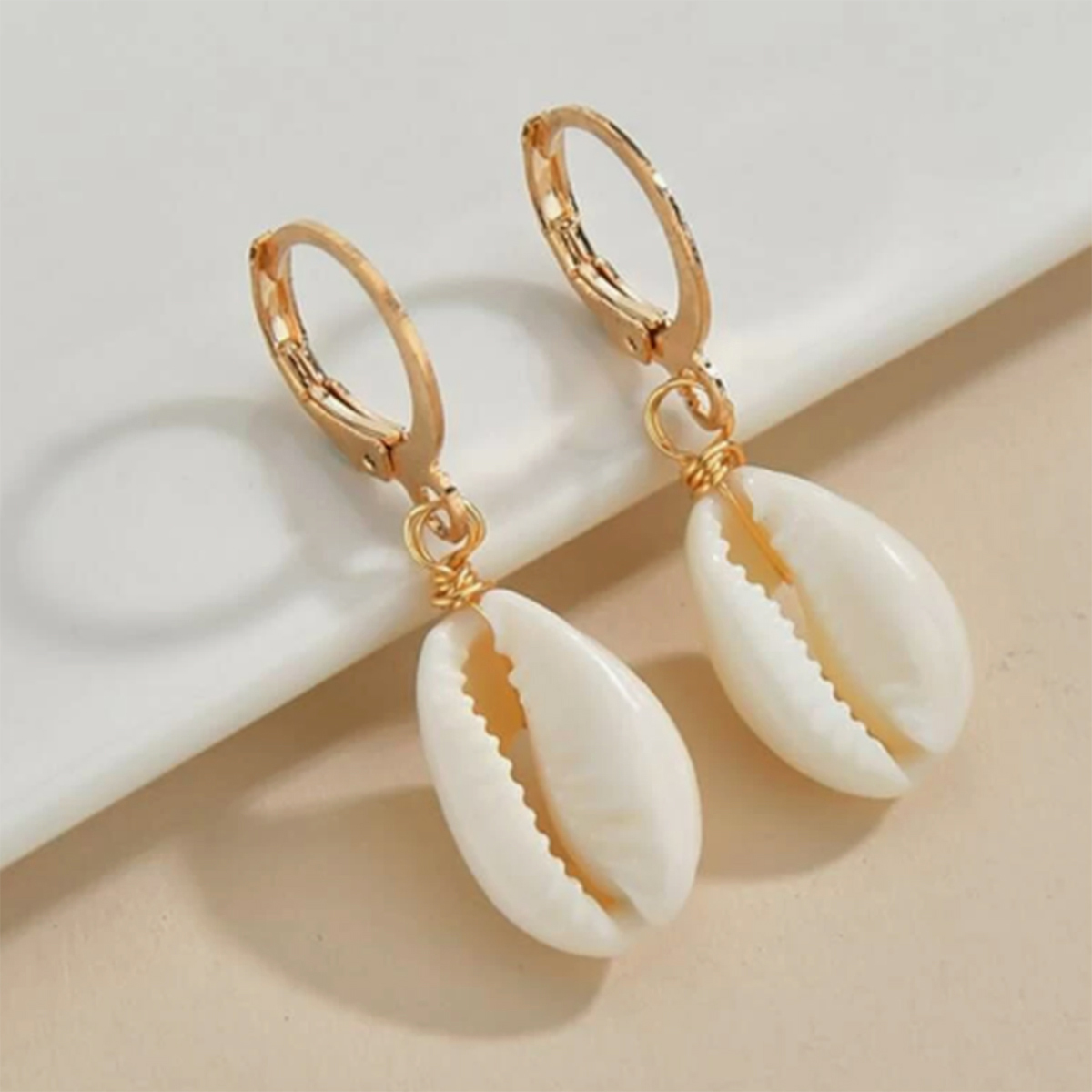 1 Pair IG Style Shell Shell Drop Earrings display picture 6