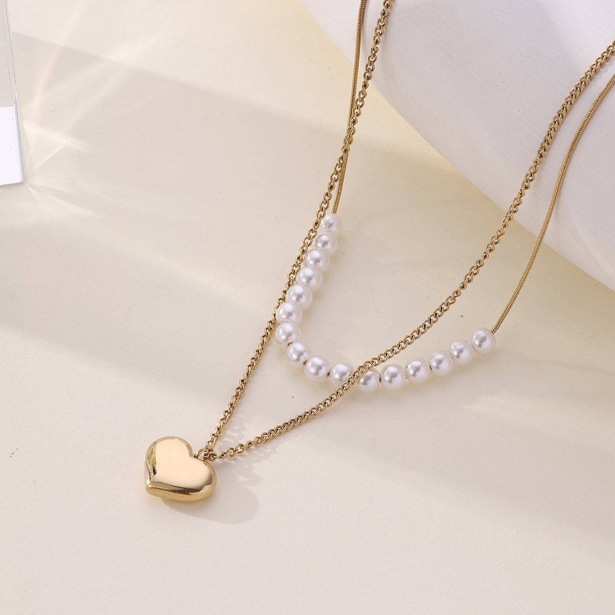 304 Stainless Steel Imitation Pearl 18K Gold Plated Elegant Lady Streetwear Plating Heart Shape Double Layer Necklaces display picture 3