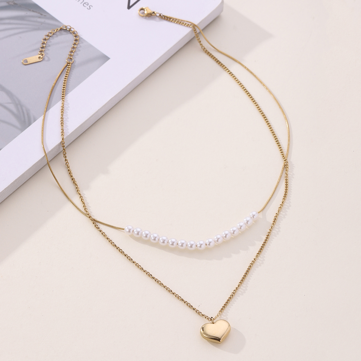 304 Stainless Steel Imitation Pearl 18K Gold Plated Elegant Lady Streetwear Plating Heart Shape Double Layer Necklaces display picture 5
