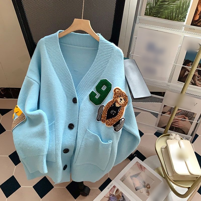 Women's Sweater Long Sleeve Sweaters & Cardigans Embroidery Button Casual Number Bear display picture 3