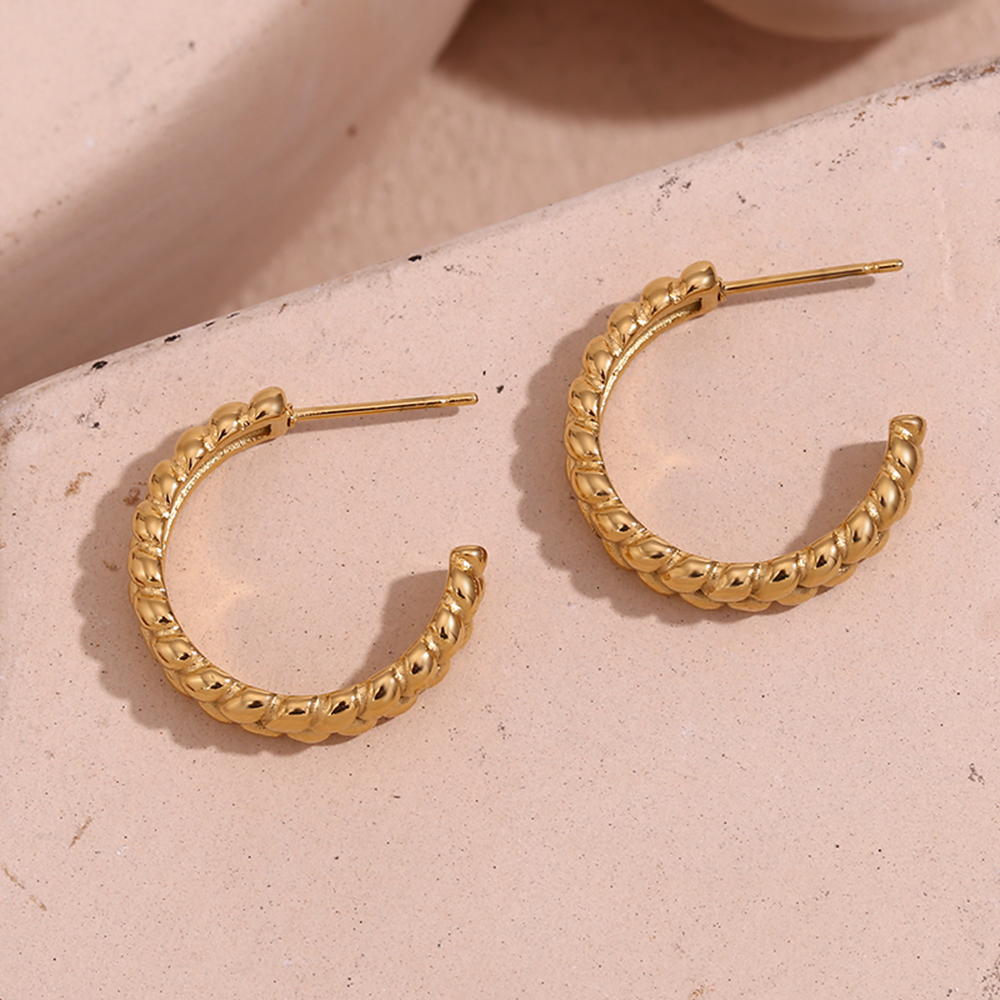 1 Pair Basic Simple Style Classic Style C Shape Grain Plating 304 Stainless Steel 18K Gold Plated Hoop Earrings display picture 8