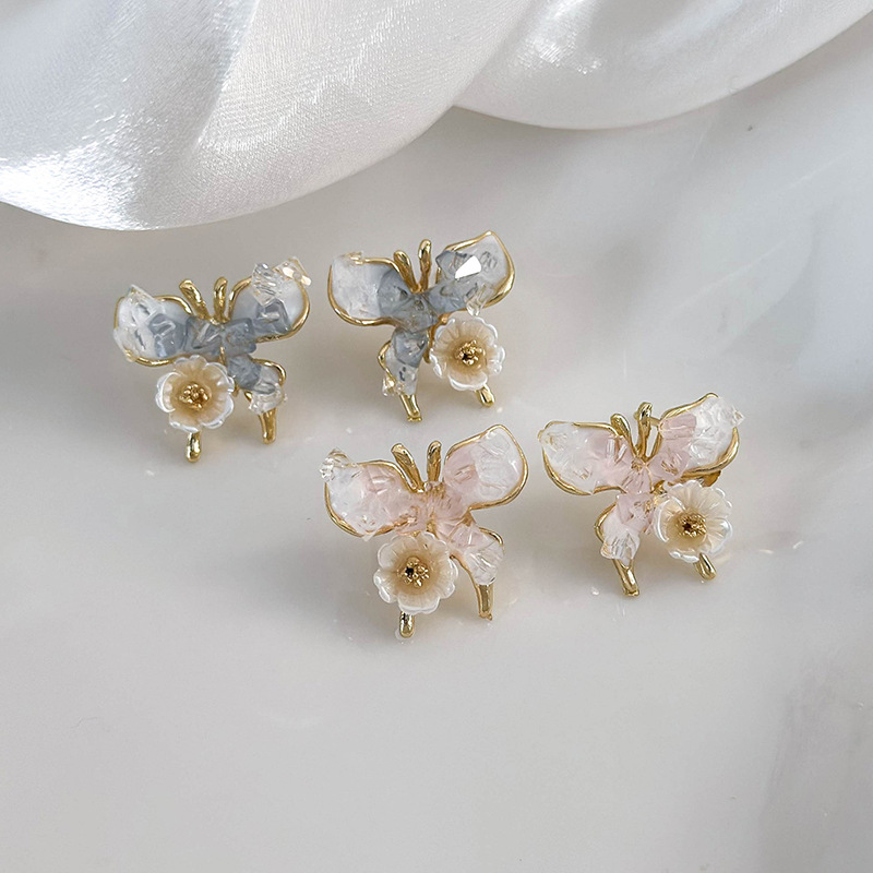 1 Pair Modern Style Sweet Flower Butterfly Inlay Alloy Rhinestones Gold Plated Ear Studs display picture 5