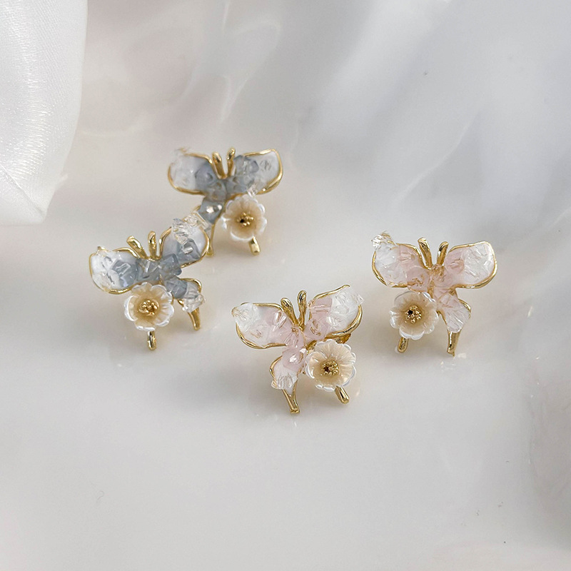 1 Pair Modern Style Sweet Flower Butterfly Inlay Alloy Rhinestones Gold Plated Ear Studs display picture 4