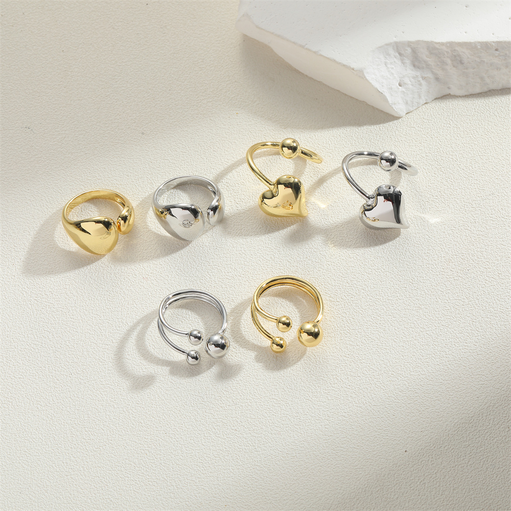 Großhandel Einfacher Stil Runden Herzform Kupfer 14 Karat Vergoldet Offener Ring display picture 10
