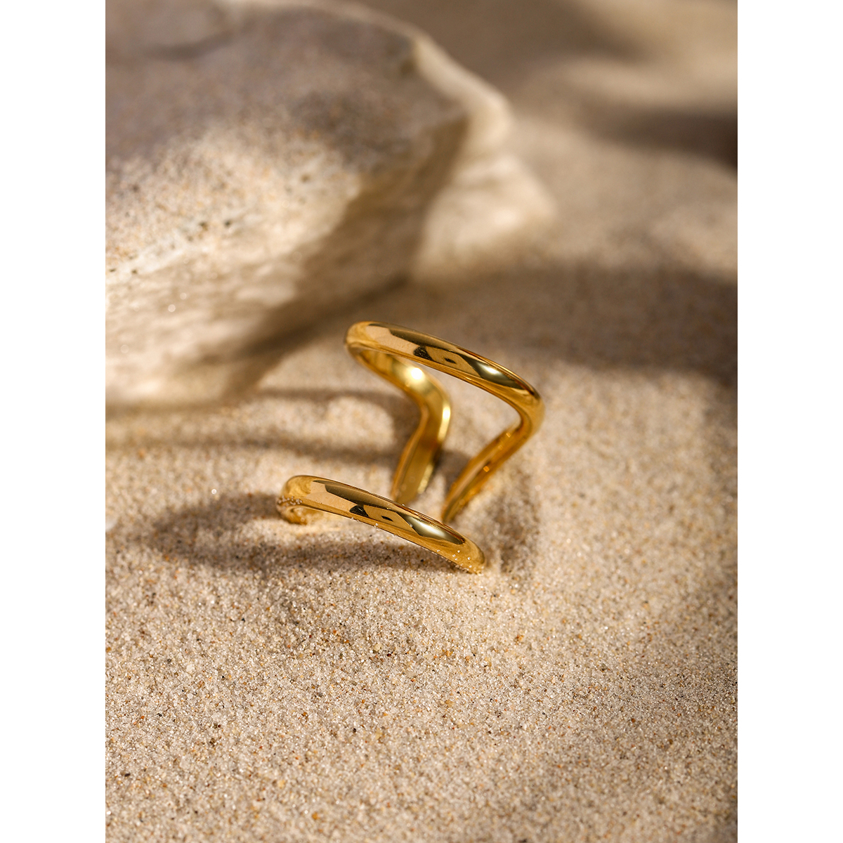 304 Stainless Steel 18K Gold Plated Simple Style Classic Style Plating Solid Color Rings display picture 8