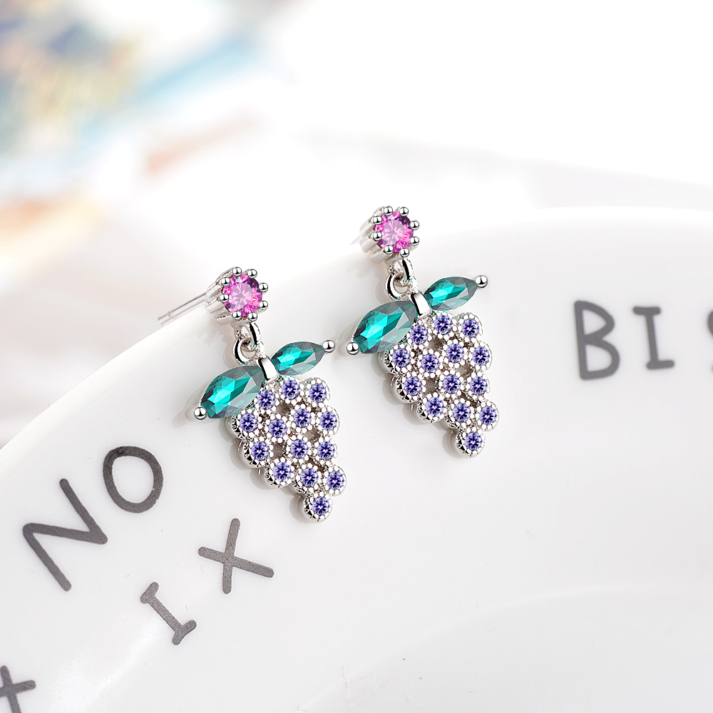 1 Pair Simple Style Classic Style Grape Inlay Copper Zircon Drop Earrings display picture 3