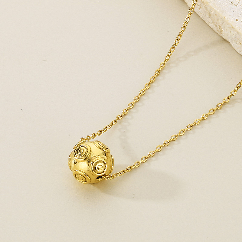 Stainless Steel 18K Gold Plated Simple Style Solid Color Pendant Necklace display picture 6