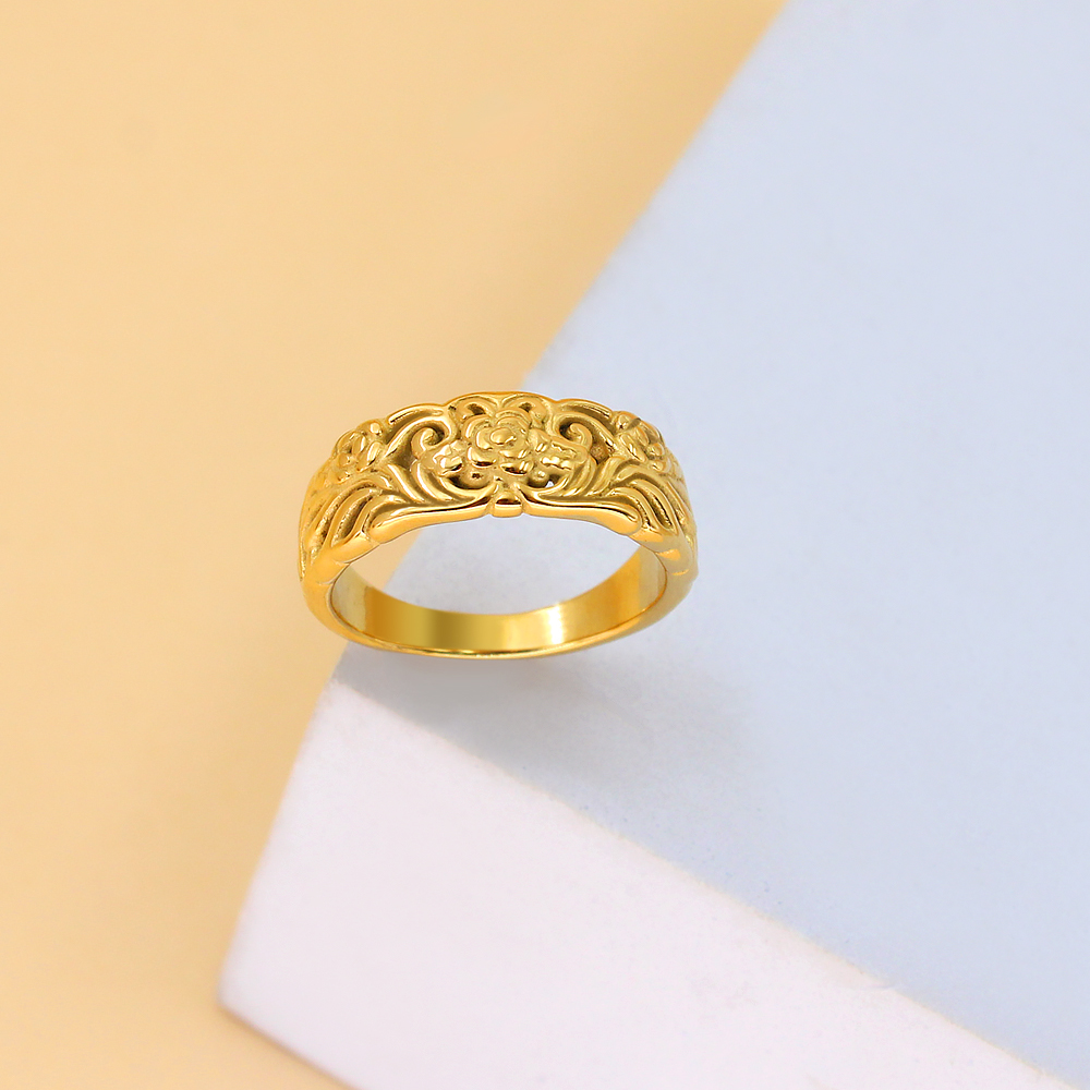 304 Stainless Steel 18K Gold Plated Simple Style Classic Style Geometric Rings display picture 10