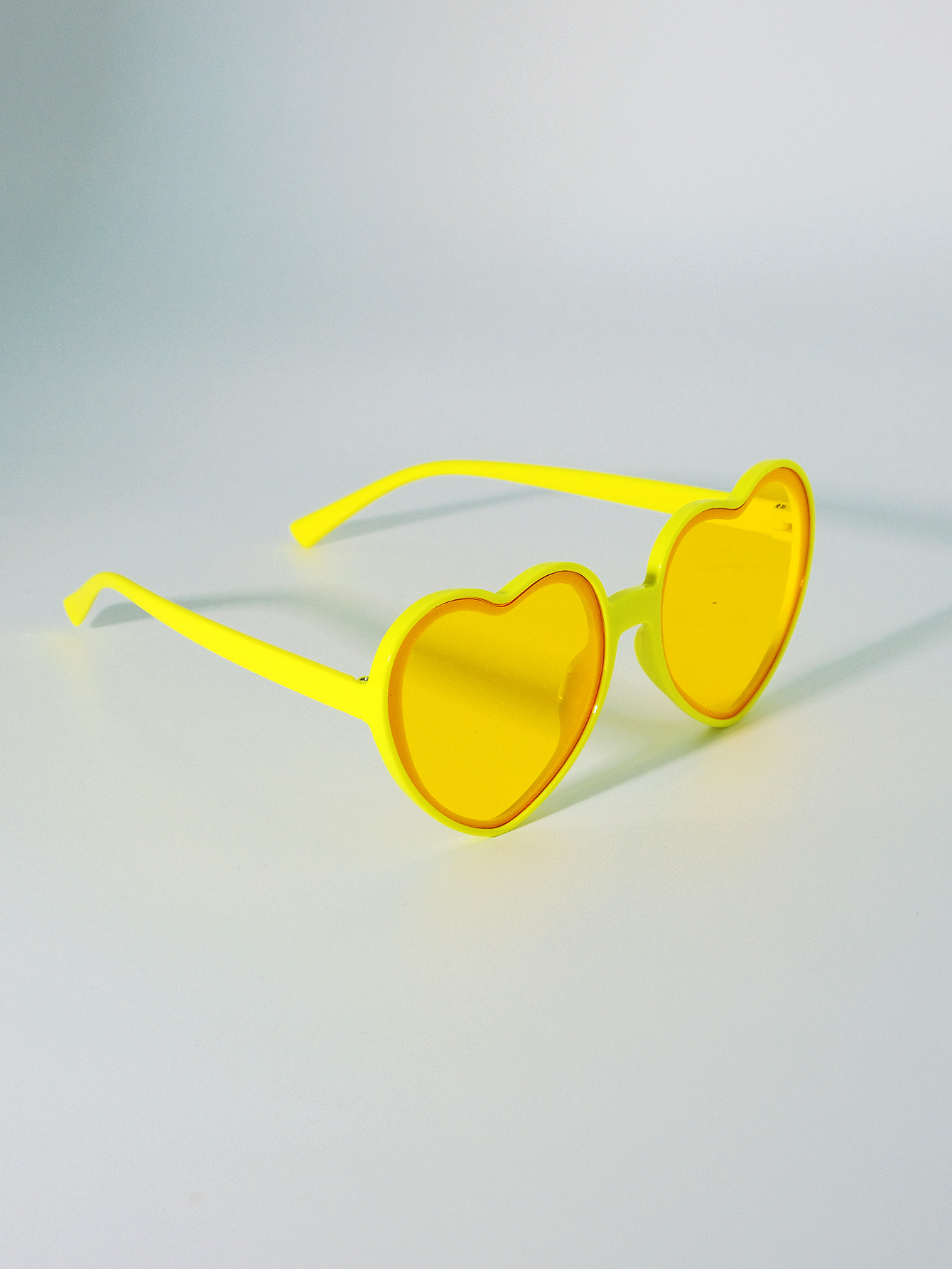 Cute Retro Heart Shape Solid Color Pc Special-Shaped Mirror Full Frame Women's Sunglasses display picture 7