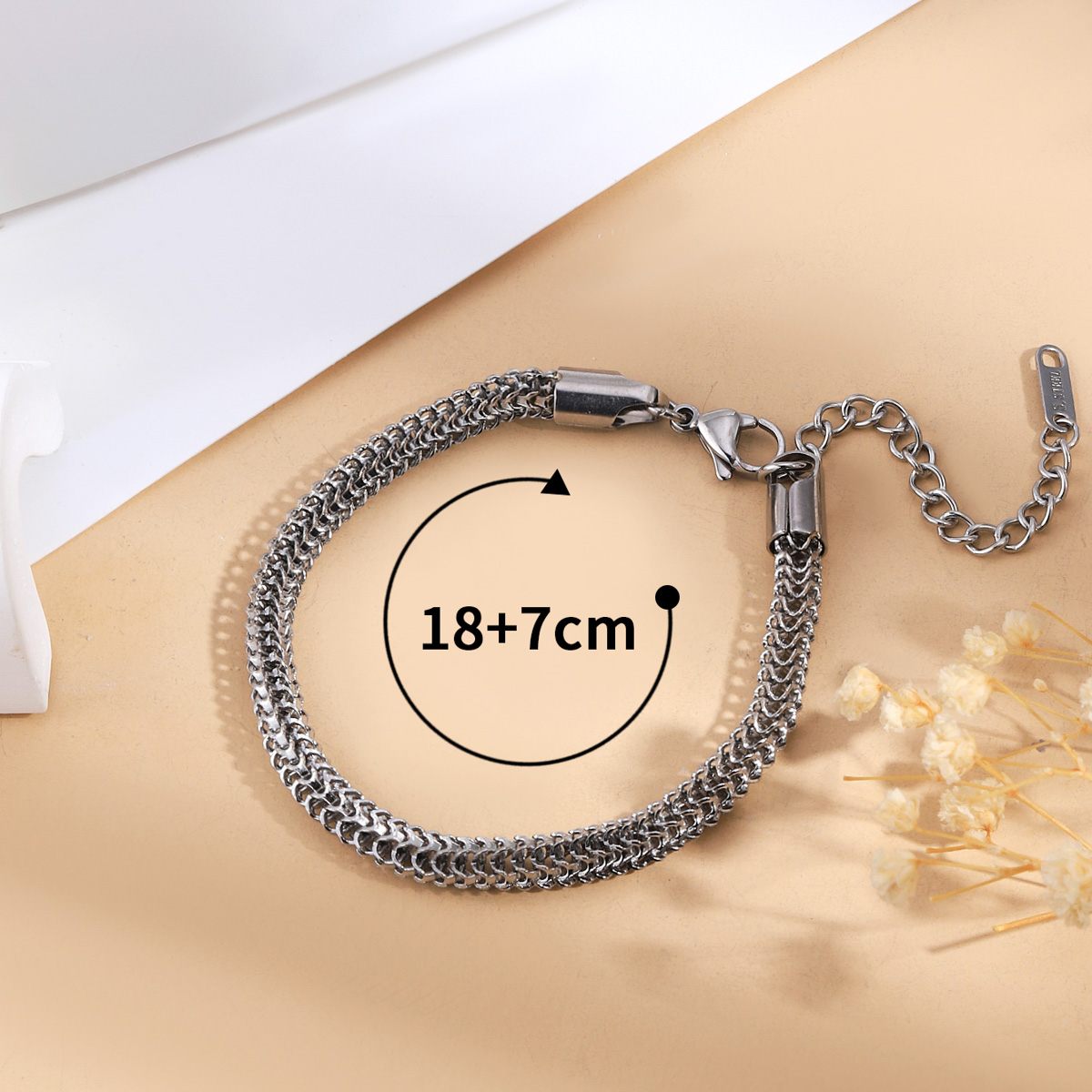 Simple Style Classic Style Solid Color 201 Stainless Steel 18K Gold Plated Bracelets In Bulk display picture 2