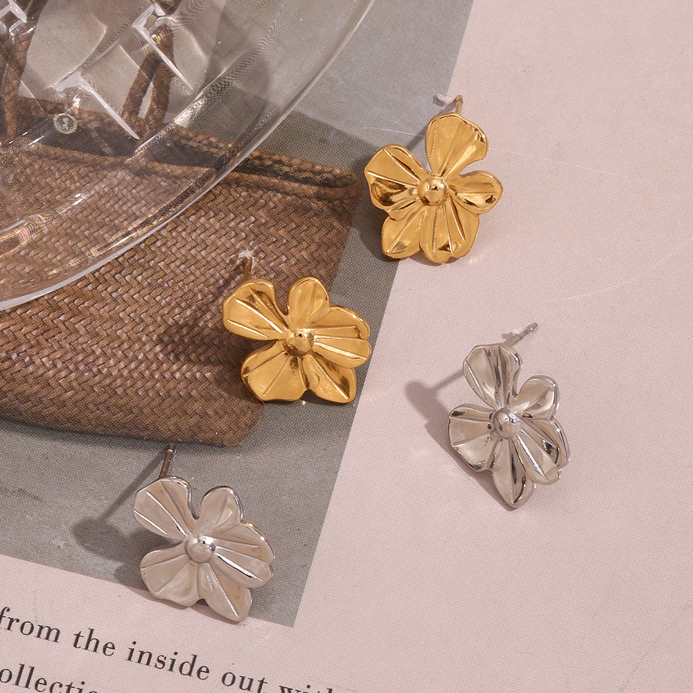 1 Pair Classic Style Flower 304 Stainless Steel 18K Gold Plated Ear Studs display picture 8