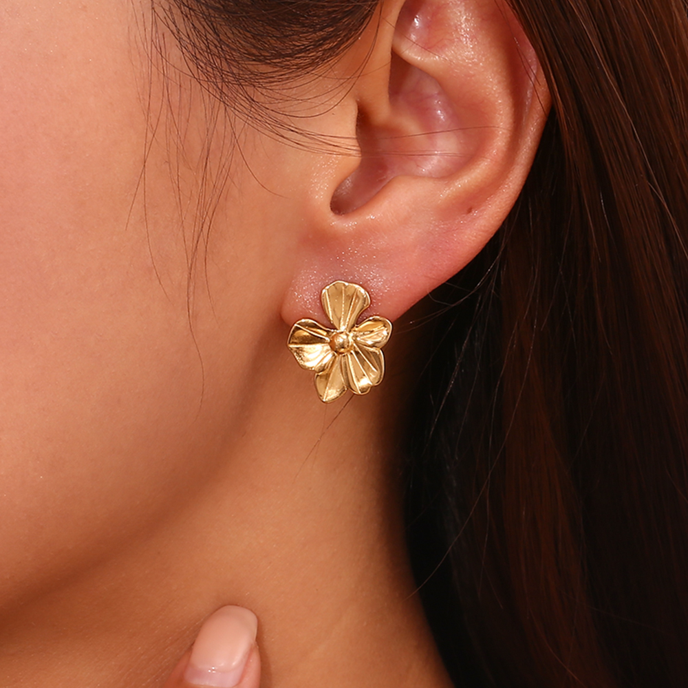 1 Pair Classic Style Flower 304 Stainless Steel 18K Gold Plated Ear Studs display picture 16