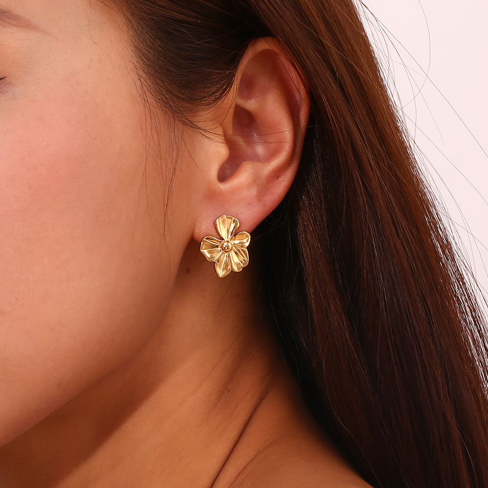 1 Pair Classic Style Flower 304 Stainless Steel 18K Gold Plated Ear Studs display picture 19
