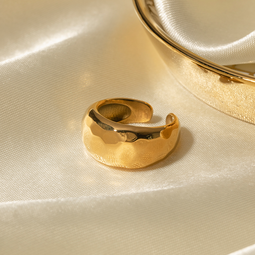 Edelstahl 304 18 Karat Vergoldet Einfacher Stil Klassischer Stil Überzug Einfarbig Ringe display picture 3