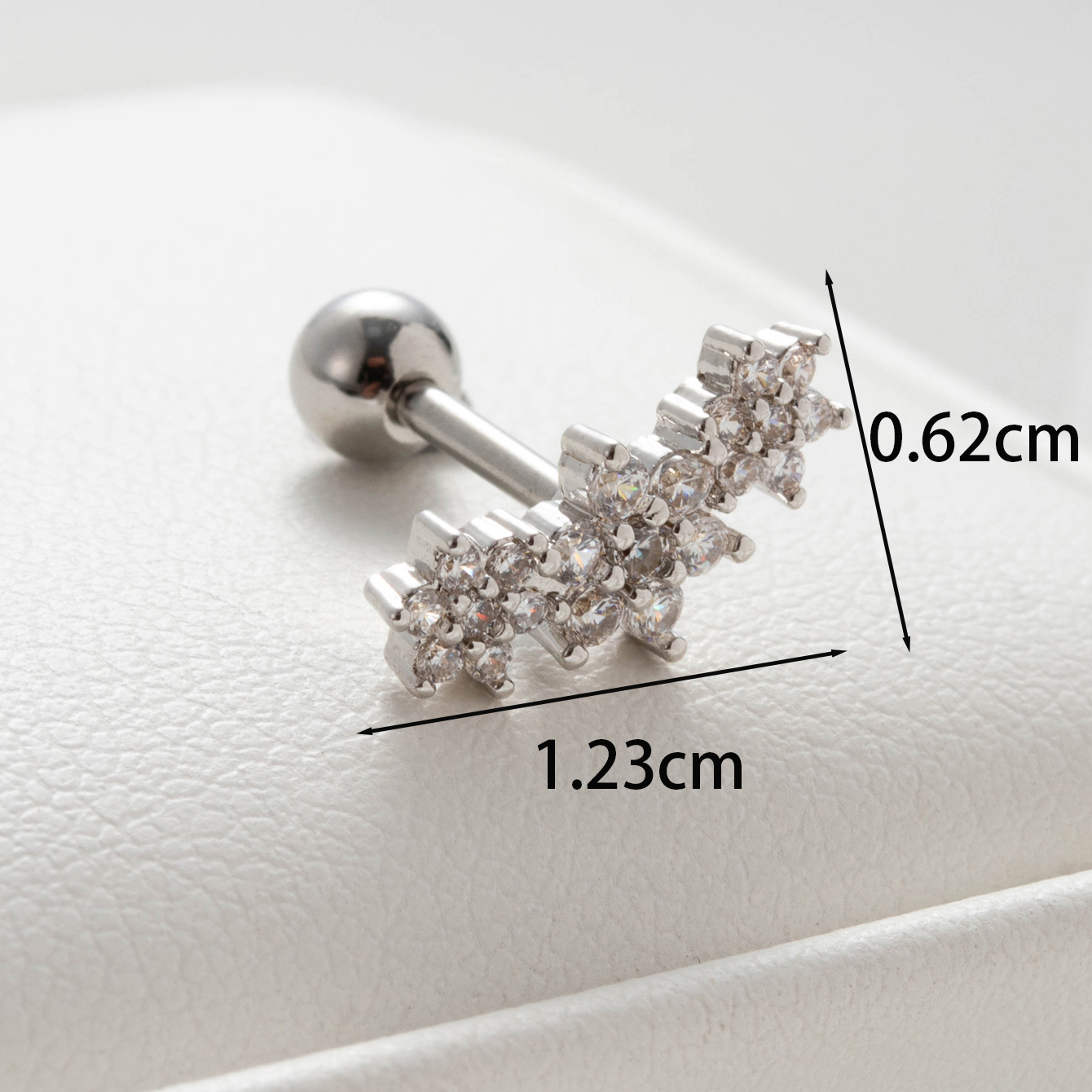 1 Piece Casual Simple Style Classic Style Flower Inlay Copper Zircon Ear Studs display picture 1