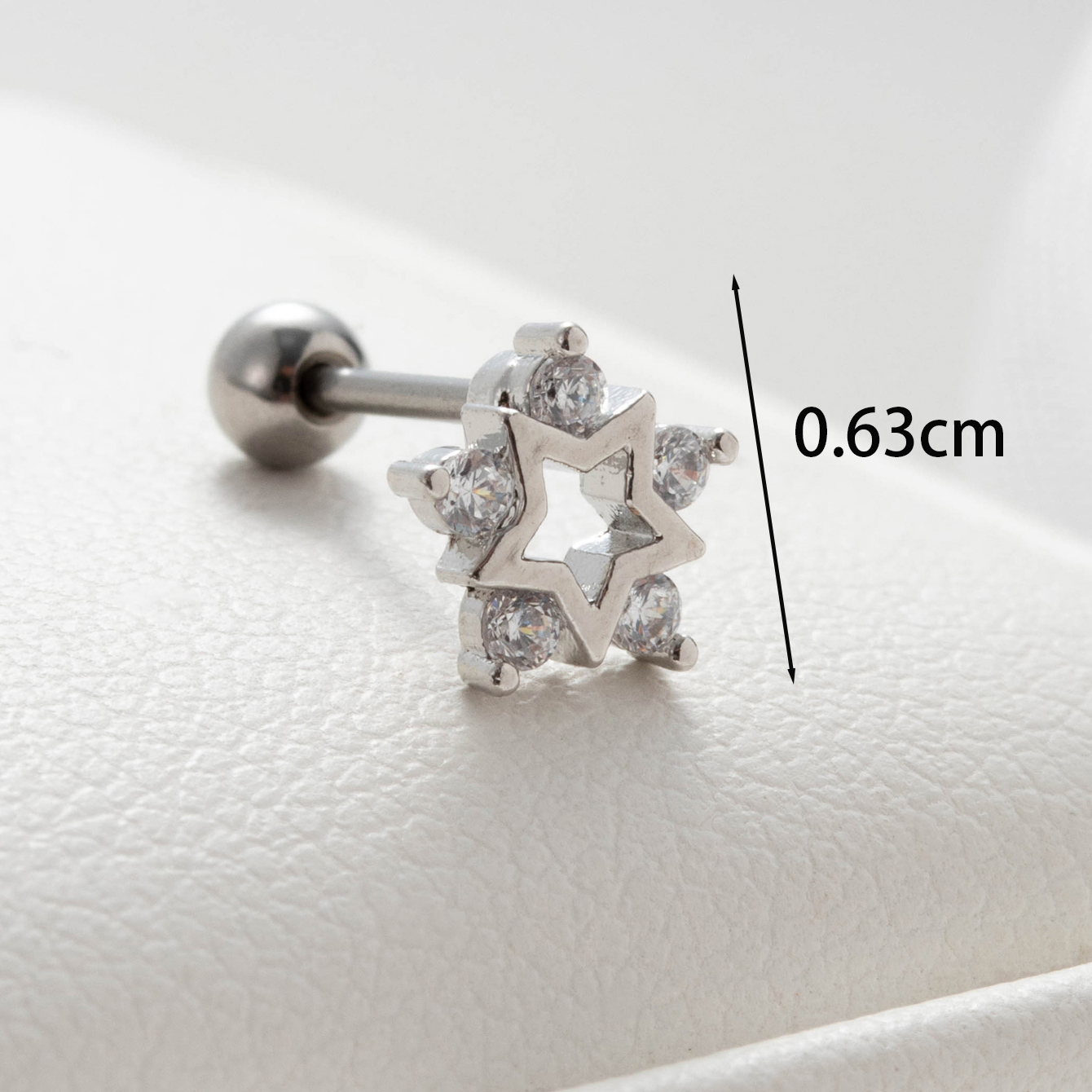 1 Pièce Décontractée Style Simple Fleur Papillon Incruster Le Cuivre Zircon Boucles D'Oreilles display picture 3