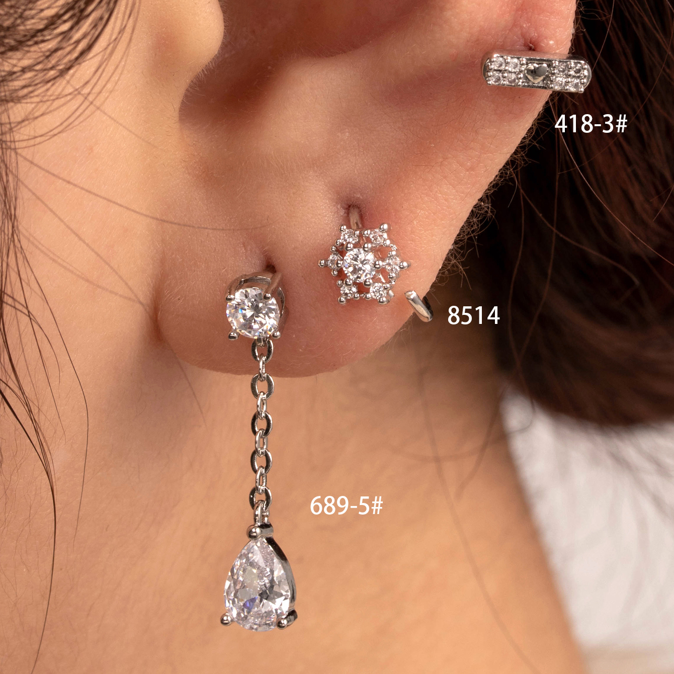 1 Pièce Décontractée Style Simple Style Classique Hexagone Les Gouttelettes D'Eau Placage Incruster Le Cuivre Zircon Des Boucles D'Oreilles display picture 4