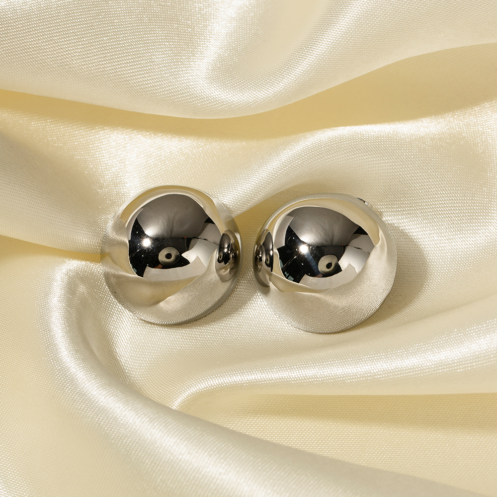 1 Pair Simple Style Classic Style Solid Color Plating 304 Stainless Steel Gold Plated Ear Studs display picture 4