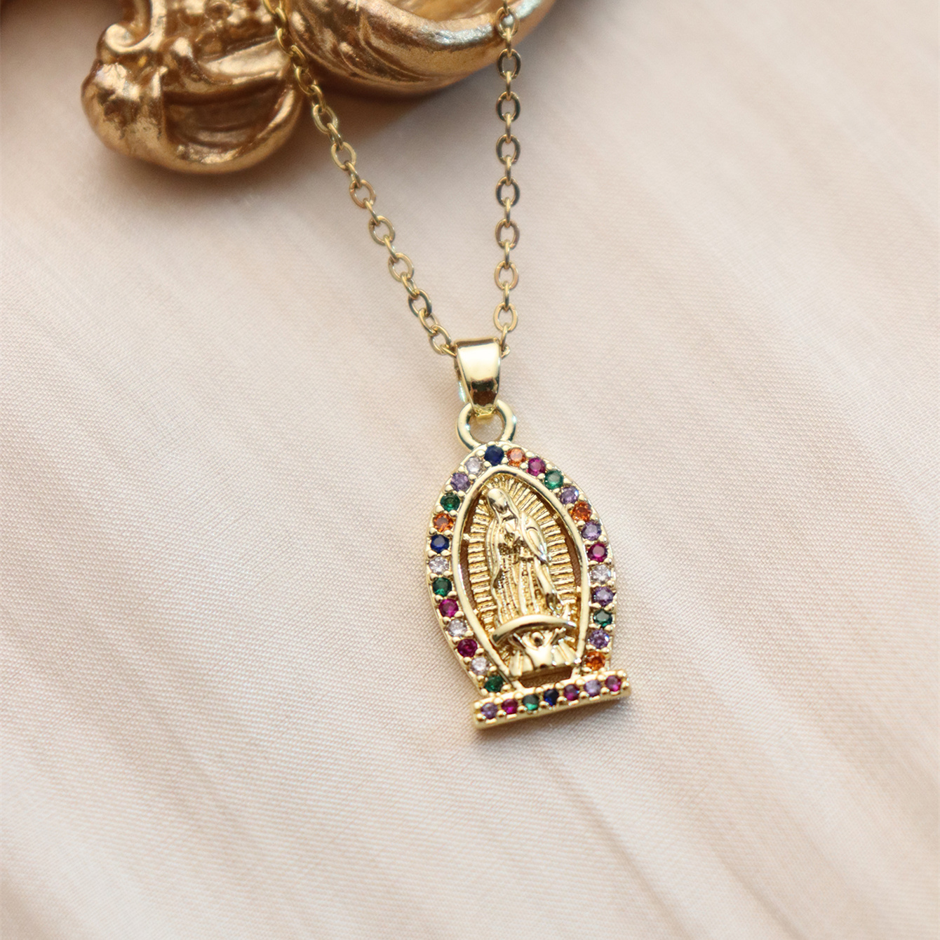 Wholesale IG Style Human Madonna Of The Yarnwinder 304 Stainless Steel Copper Inlay 18K Gold Plated Zircon Pendant Necklace display picture 1