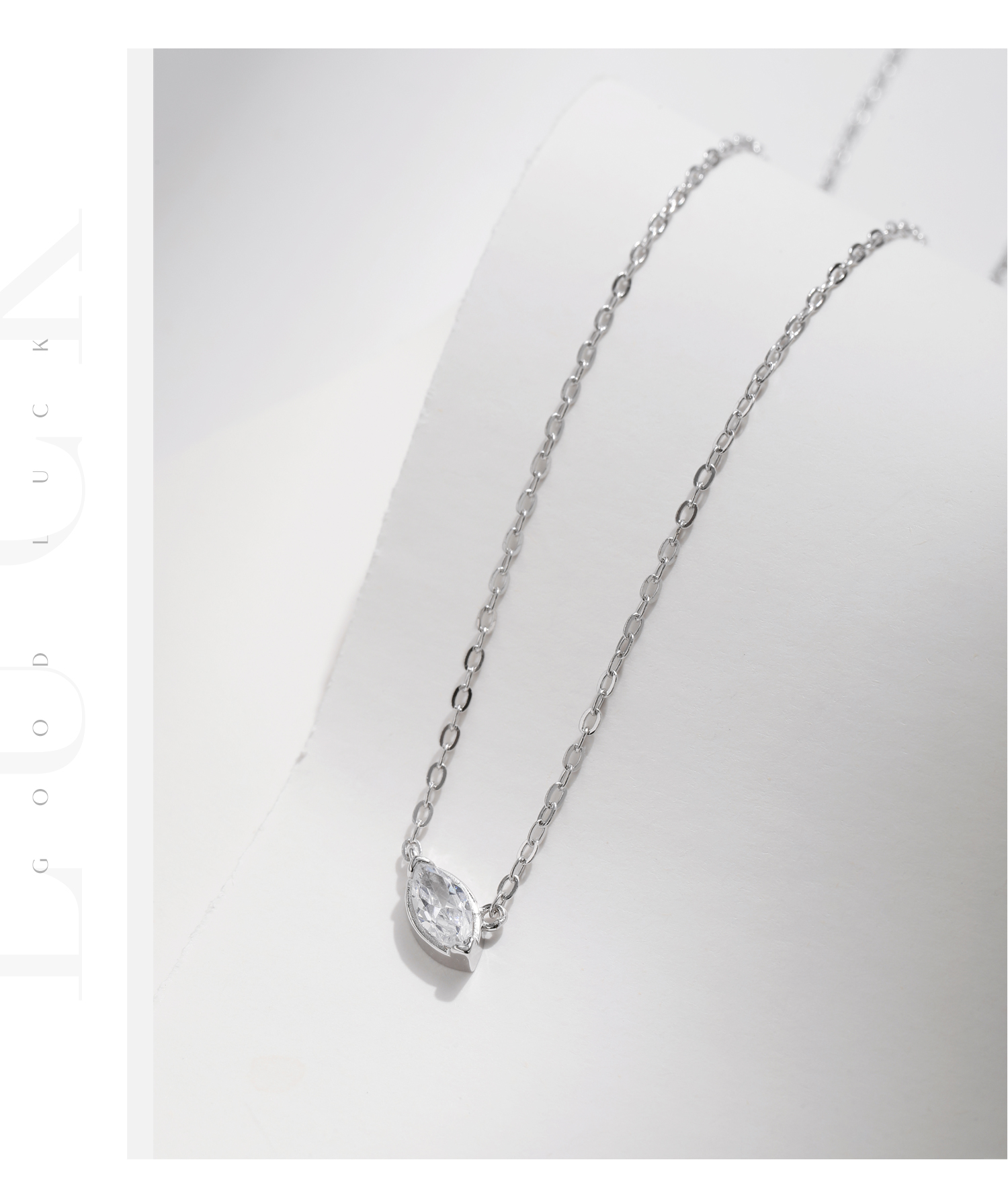 Sterling Silber Versilbert Elegant Einfacher Stil Überzug Inlay Oval Zirkon Halskette Mit Anhänger display picture 5