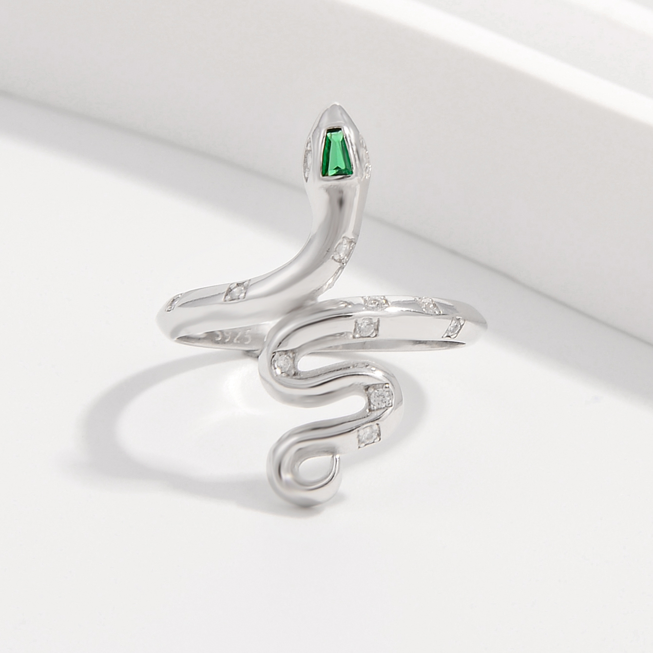Sterling Silver White Gold Plated Elegant Retro Inlay Snake Zircon Open Rings display picture 9