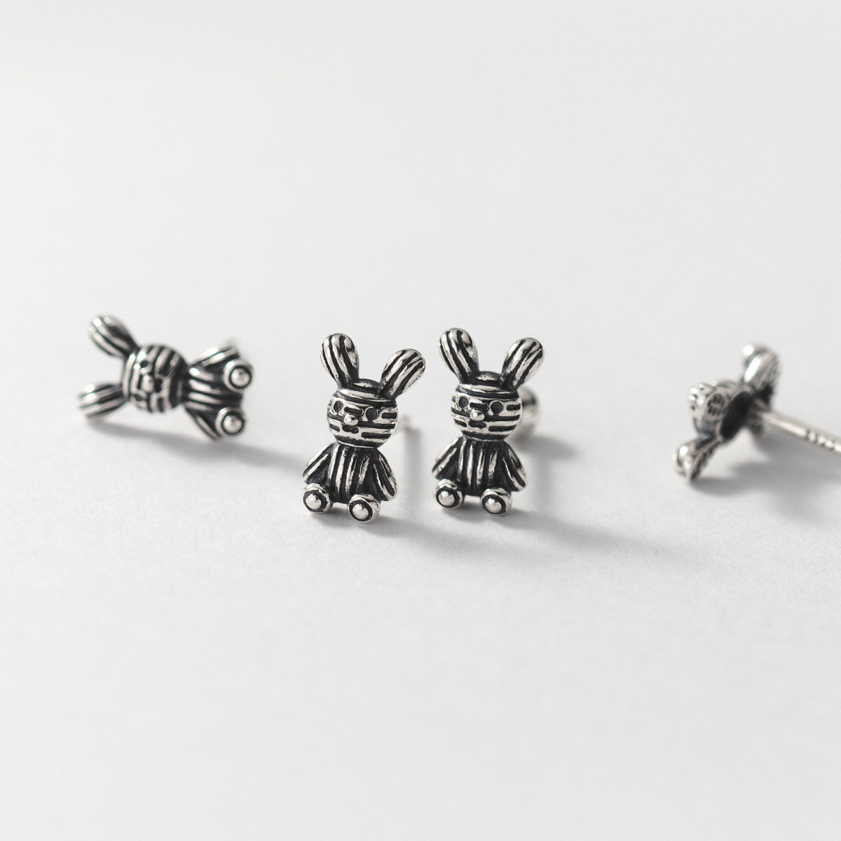 1 Pair Simple Style Classic Style Rabbit Copper Silver Plated Ear Studs display picture 2