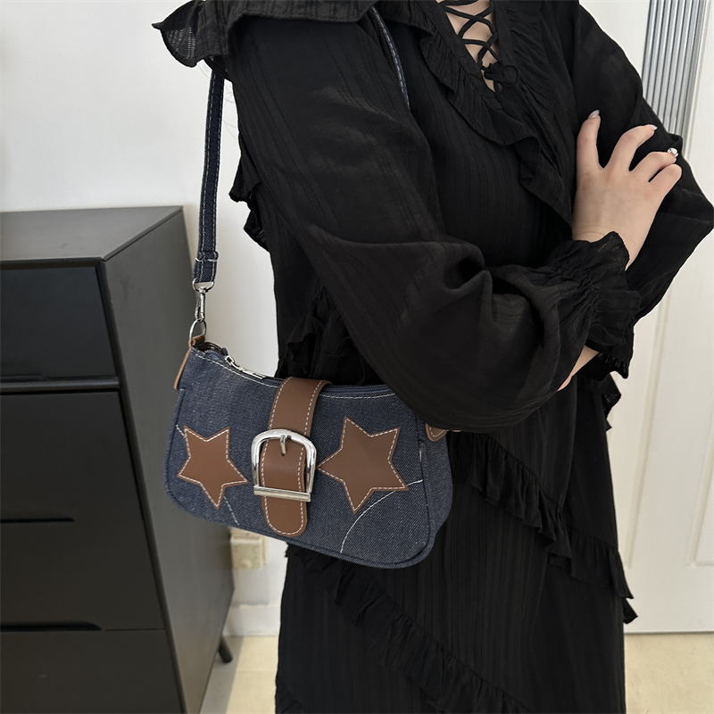 Women's Denim Star Vintage Style Buckle Underarm Bag display picture 7