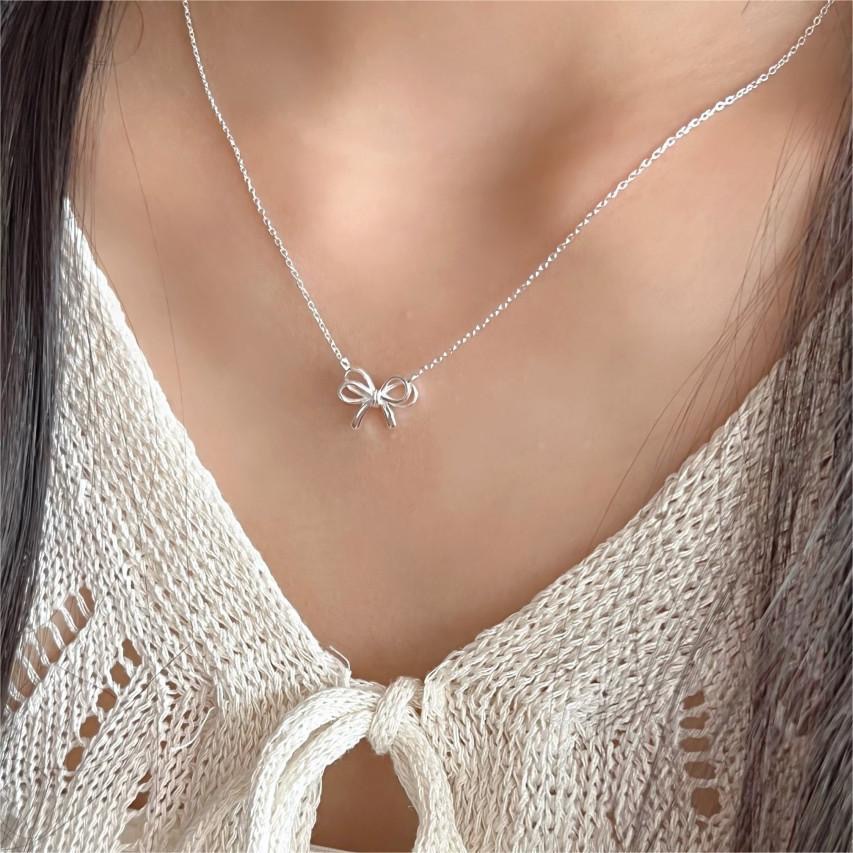 Sterling Silver Casual Chain Bow Knot Pendant Necklace display picture 10