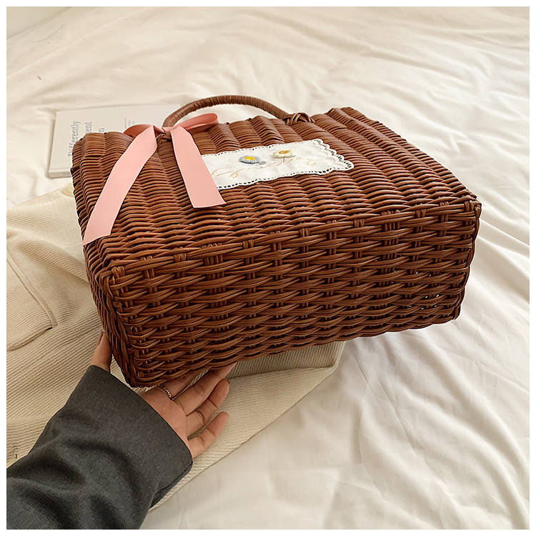 Women's Straw Letter Flower Vacation Open Straw Bag display picture 6