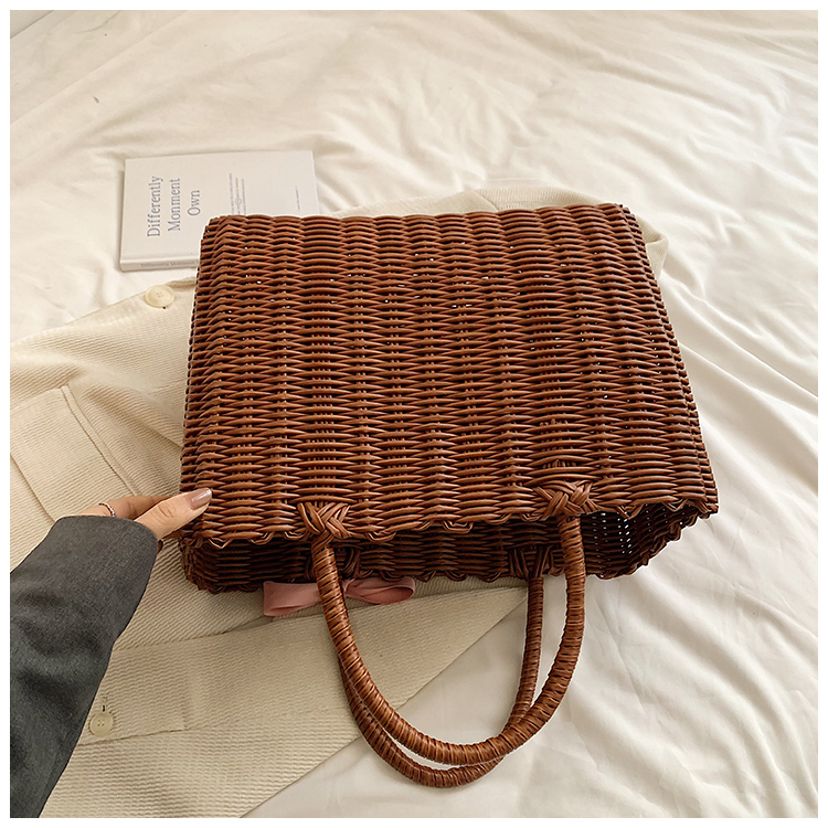 Women's Straw Letter Flower Vacation Open Straw Bag display picture 11